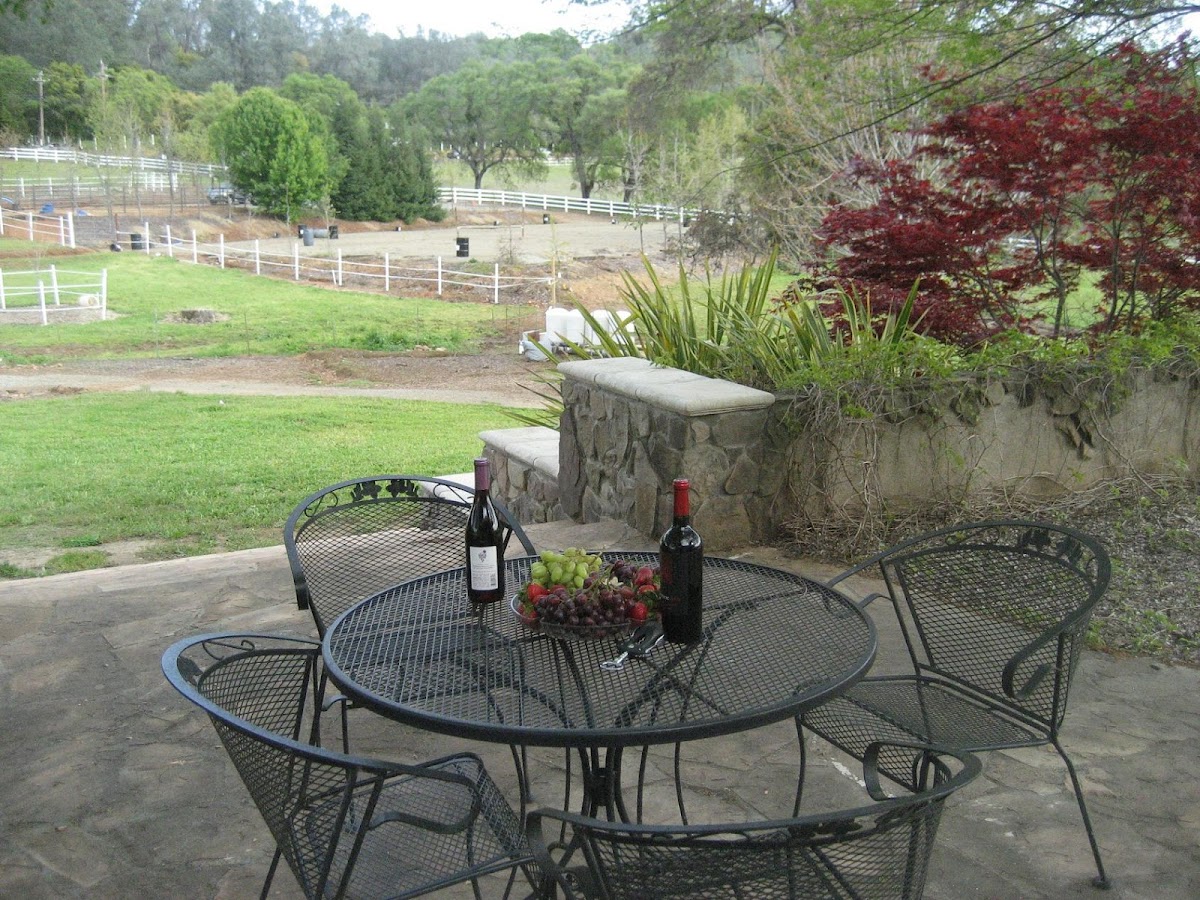 8 Oaks Ranch boarding facility